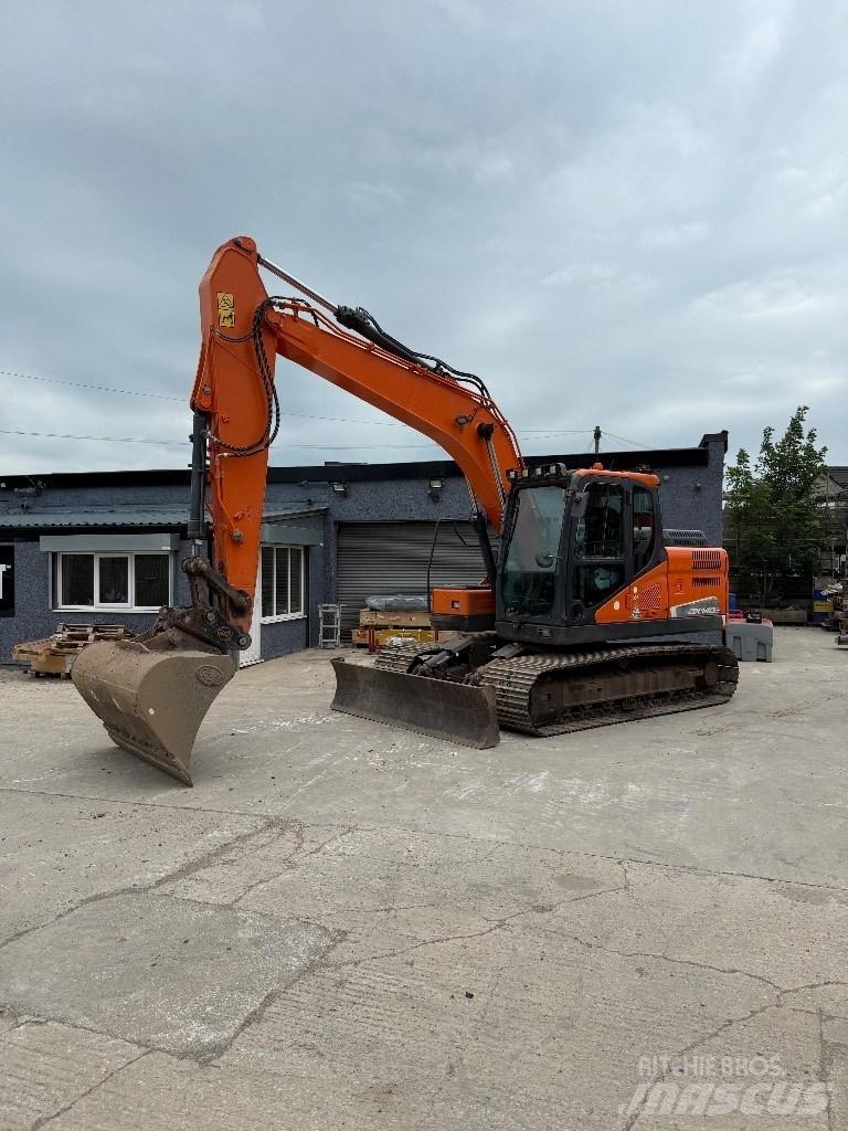 Doosan DX 140 LC Excavadoras de cadenas