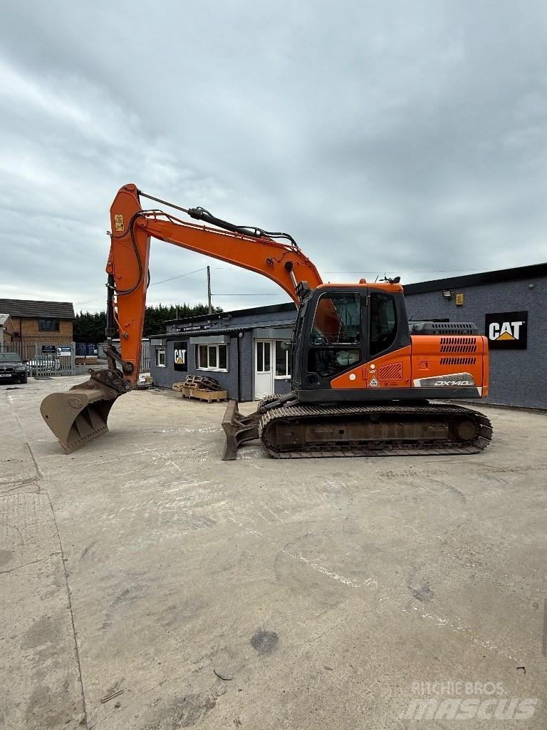 Doosan DX 140 LC Excavadoras de cadenas