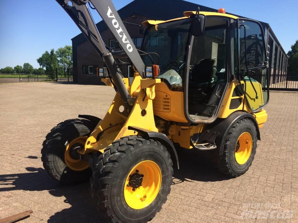 Volvo L 25 F Cargadoras sobre ruedas