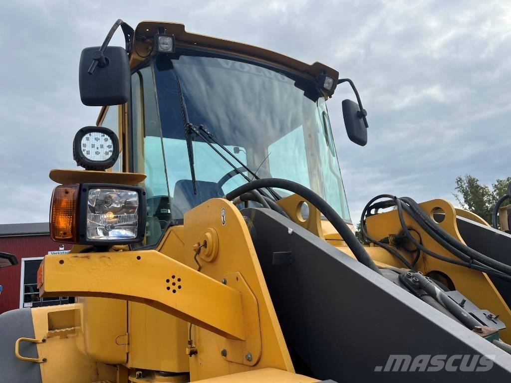 Volvo L 120 E Cargadoras sobre ruedas