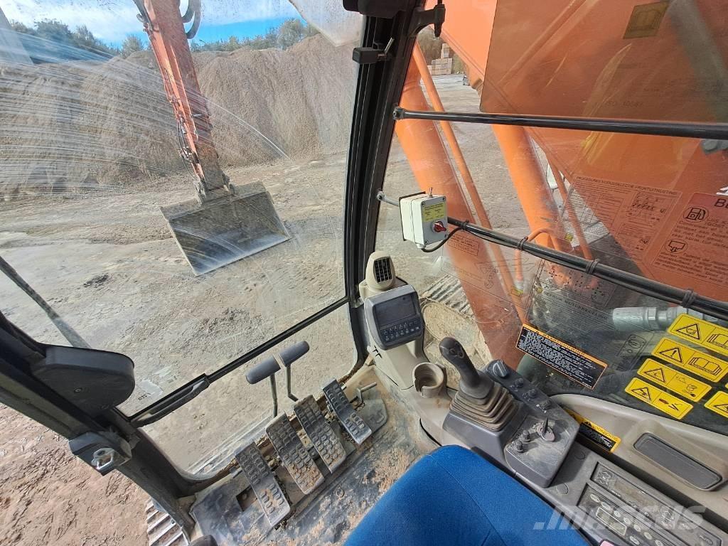 Hitachi ZX225USLC-3 Excavadoras de cadenas