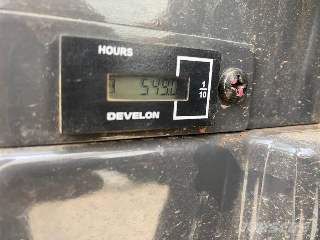 Develon DX 27 Z-7 Mini excavadoras < 7t