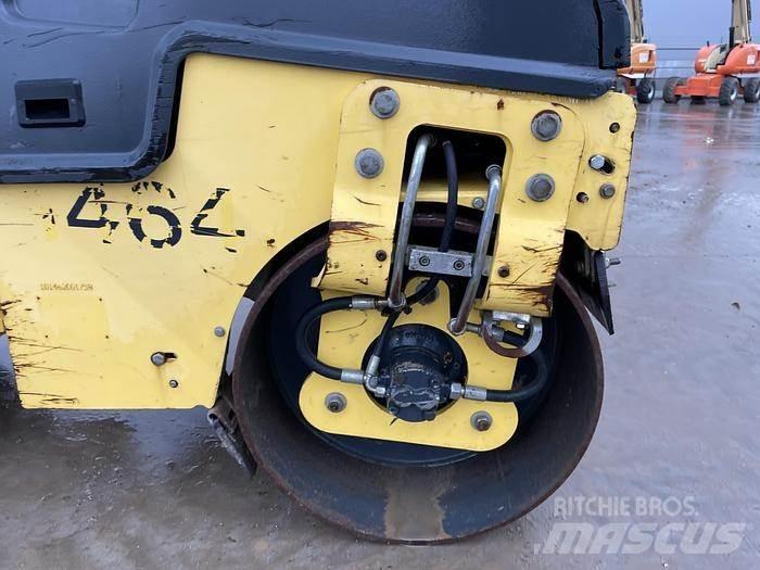 Bomag BW 80 AD-5 Rodillos de doble tambor