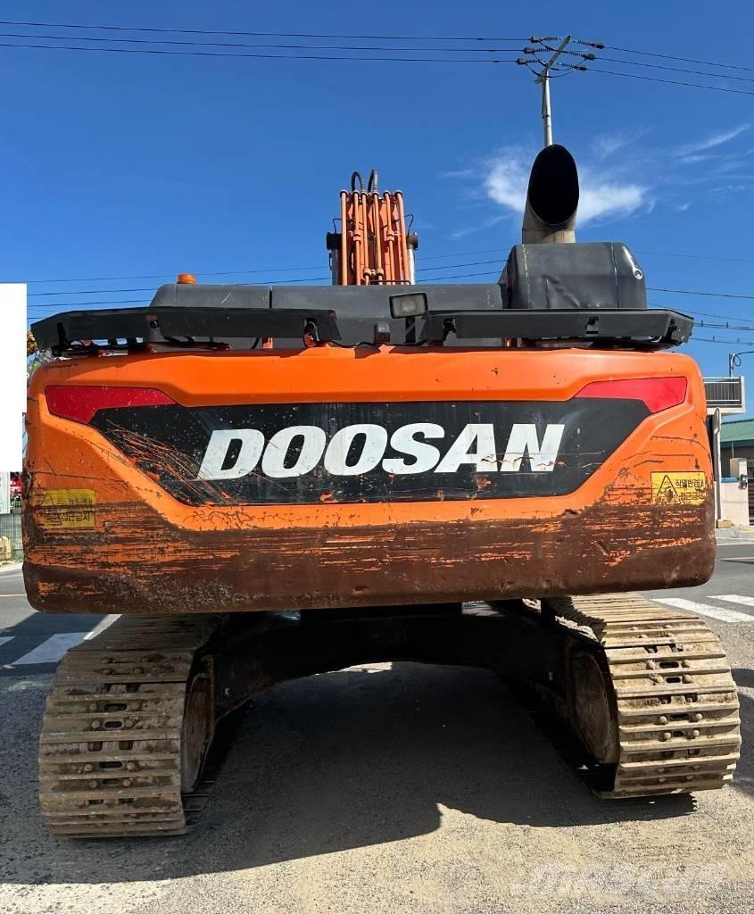 Doosan DX 300 LC-3 Excavadoras de cadenas