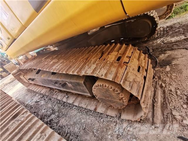 Komatsu PC 210-8 Excavadoras de cadenas