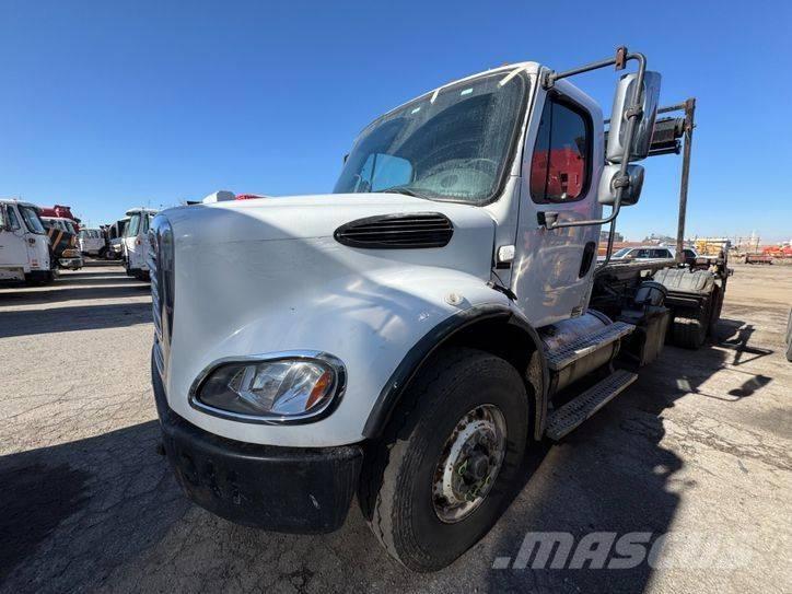 Freightliner M2 Camiones con gancho