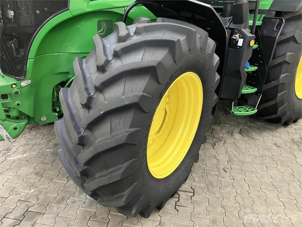 John Deere 7R 330 Tractores