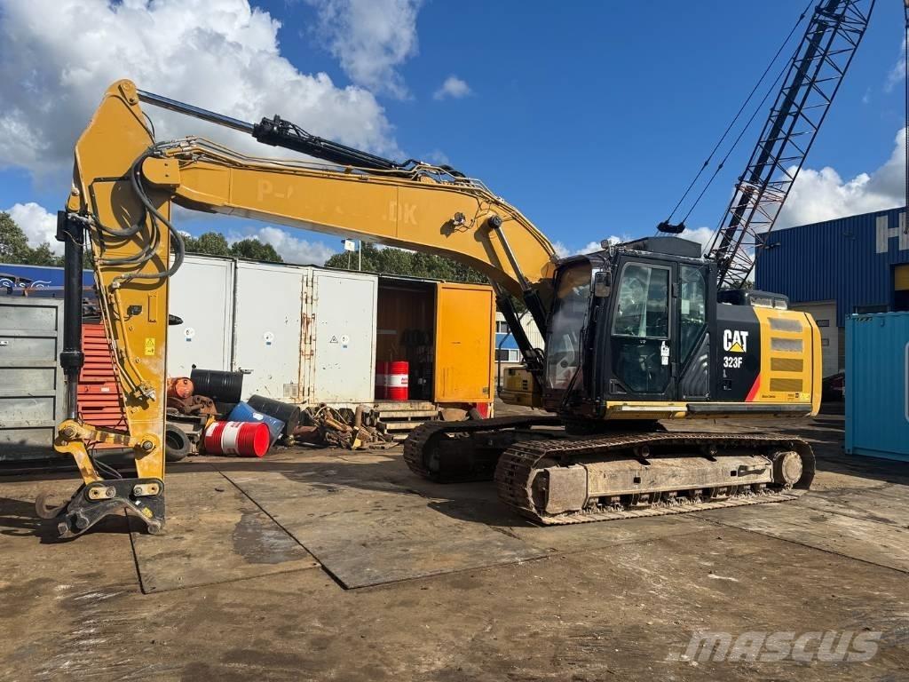 CAT 323 F L Excavadoras de cadenas