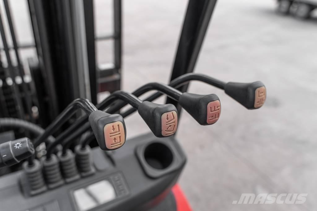 Manitou MI 30 D Carretillas diesel