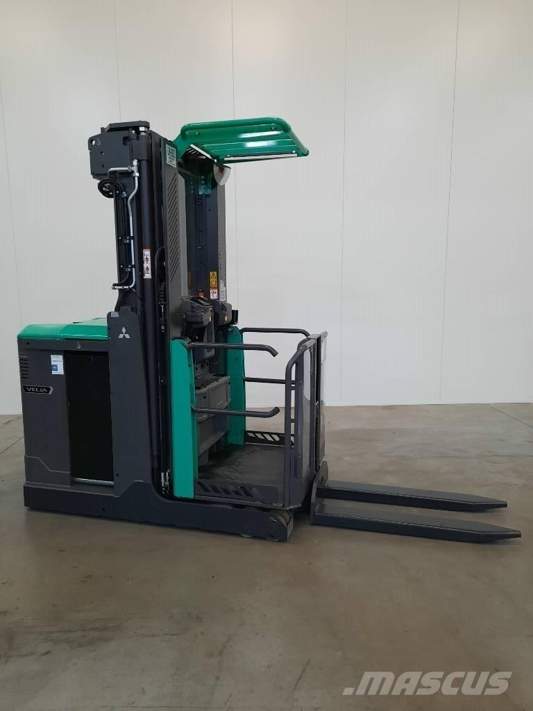 Mitsubishi OPBM10P Recogepedidos de gran altura