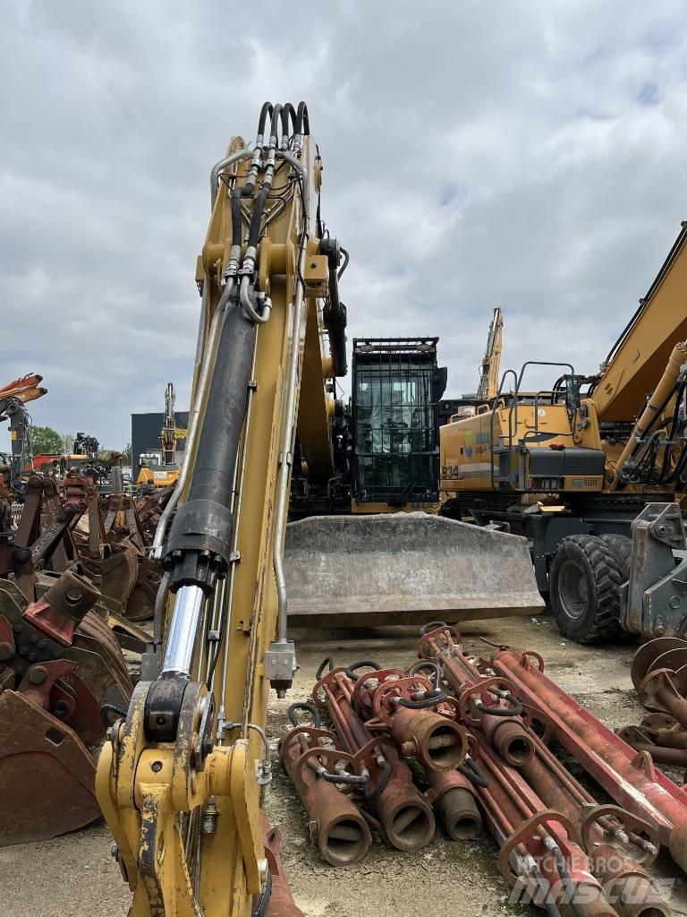 CAT MH 3024 Excavadoras de ruedas