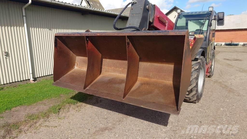 New Holland LM 1345 Carretillas telescópicas