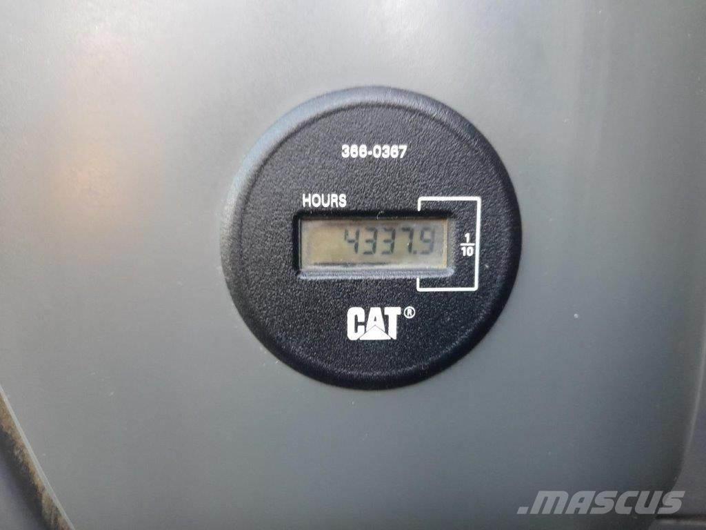 CAT 311 F BLADE Excavadoras de cadenas
