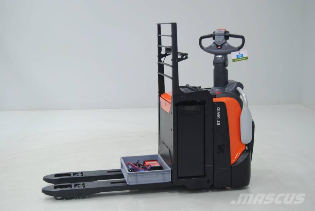 Toyota LPE250 Transpaletas Eléctricas con plataforma