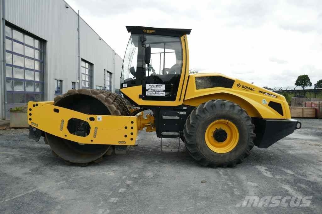 Bomag BW 213 PDH-5 Compactadores de suelo