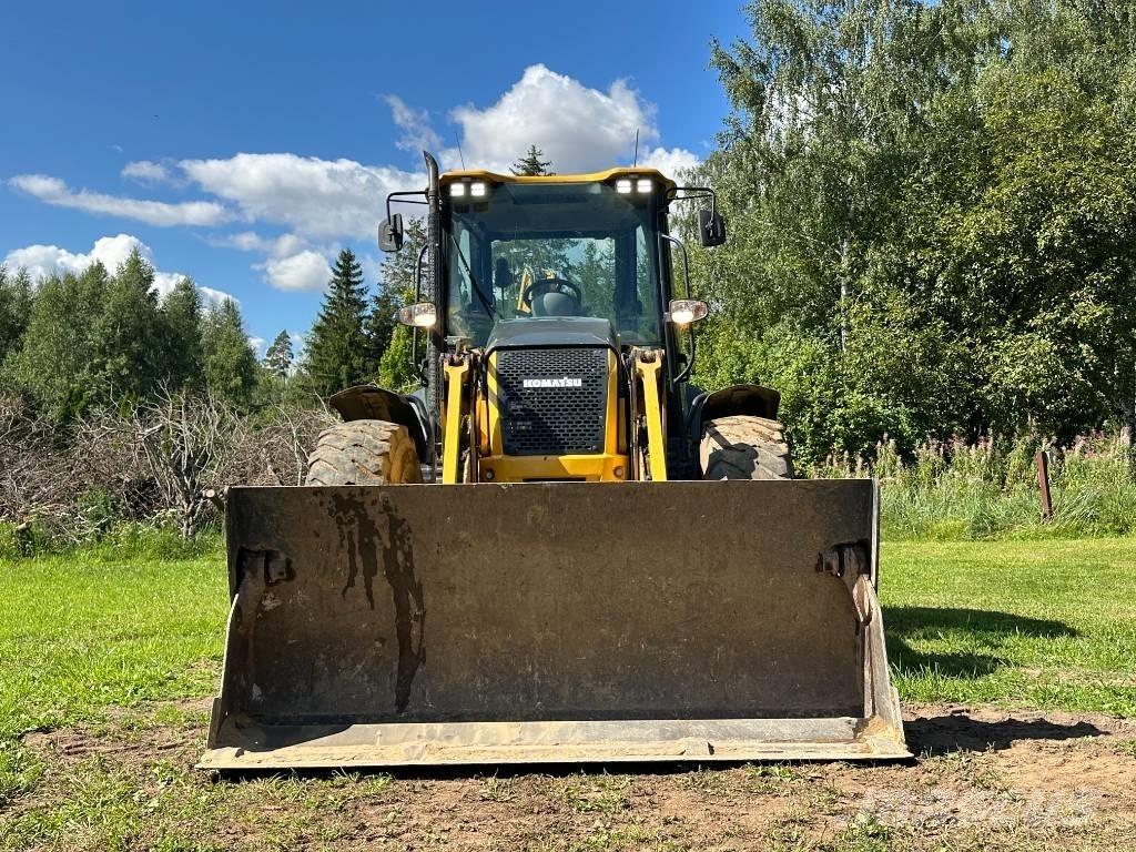 Komatsu WB 97 S-8 Retrocargadoras