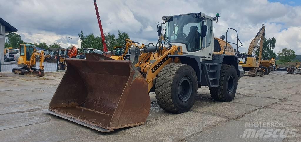  Liebhrr L550 Cargadoras sobre ruedas