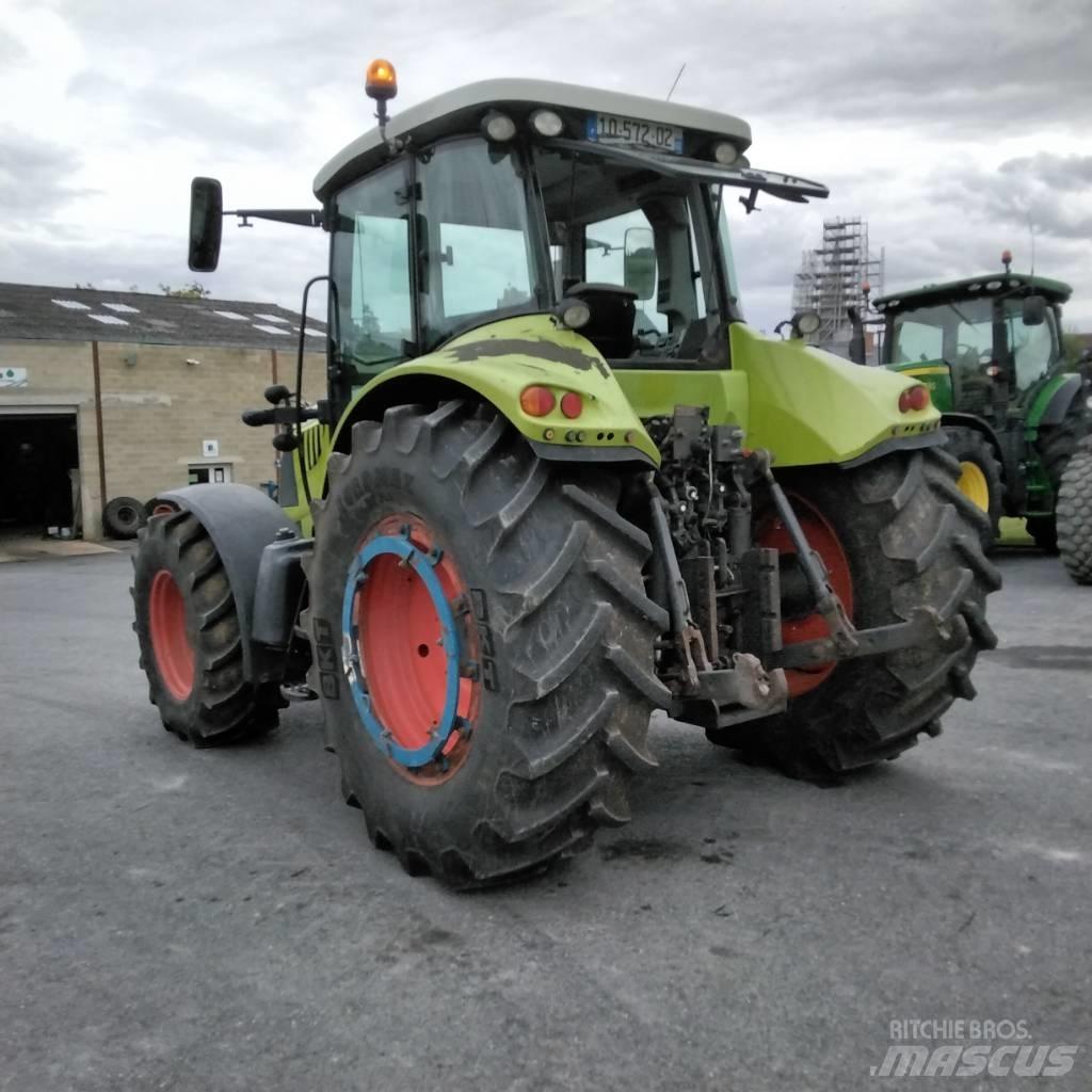 CLAAS 640 ARION Tractores