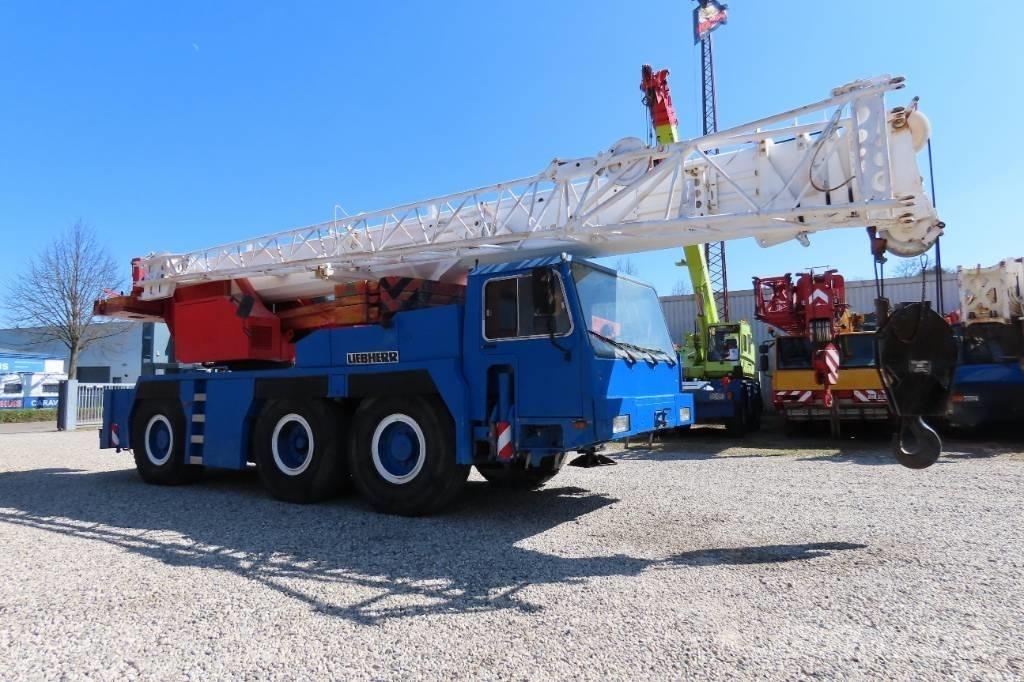 Liebherr LTM 1050-1 Grúas todo terreno