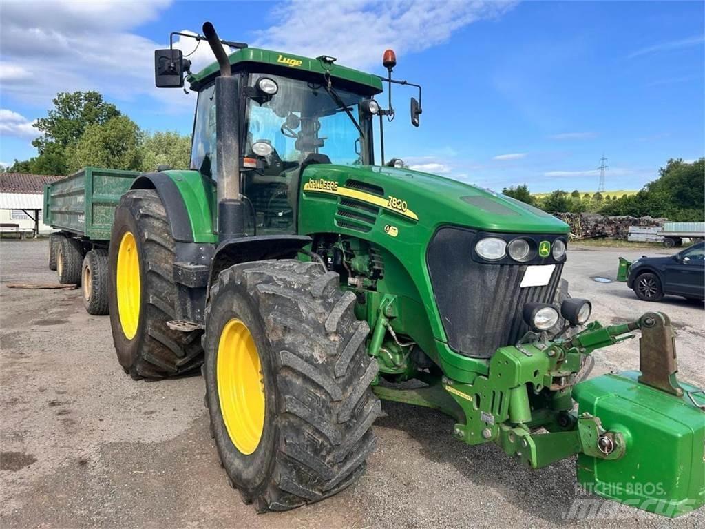 John Deere 7820 Tractores