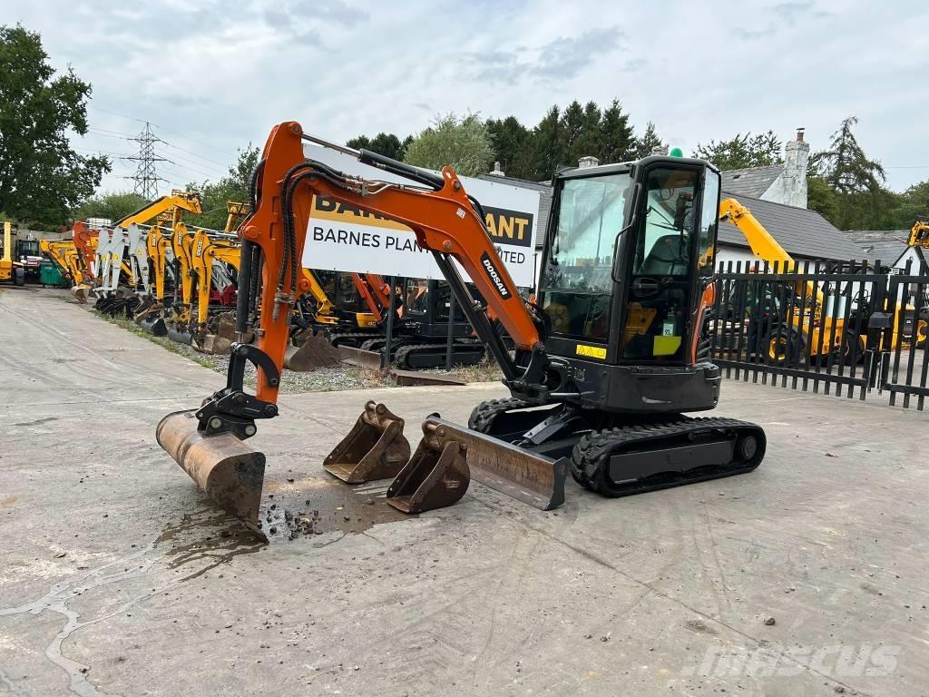 Doosan DX 27 Z Mini excavadoras < 7t