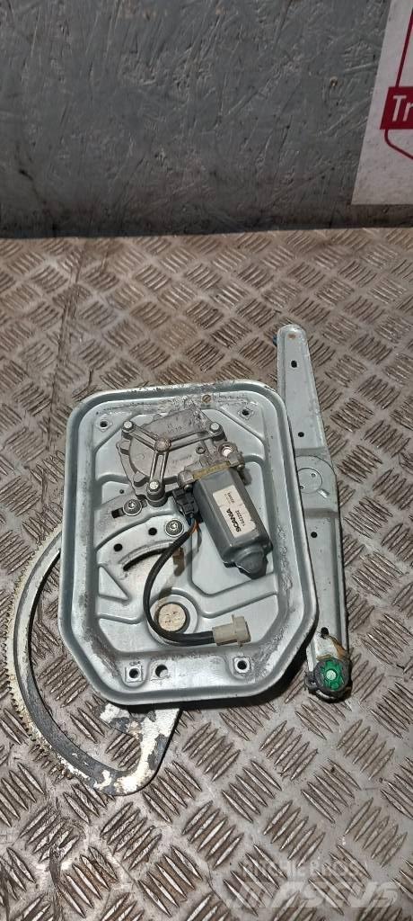 Scania R 440   1442292 Cabinas e interior