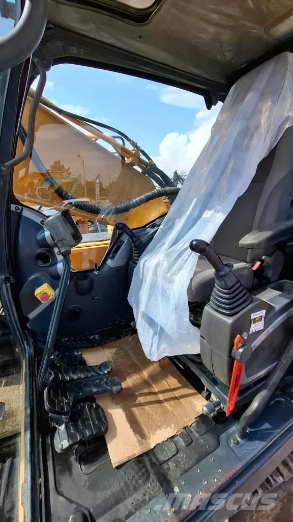 Hyundai R320NLC-9 Excavadoras de cadenas