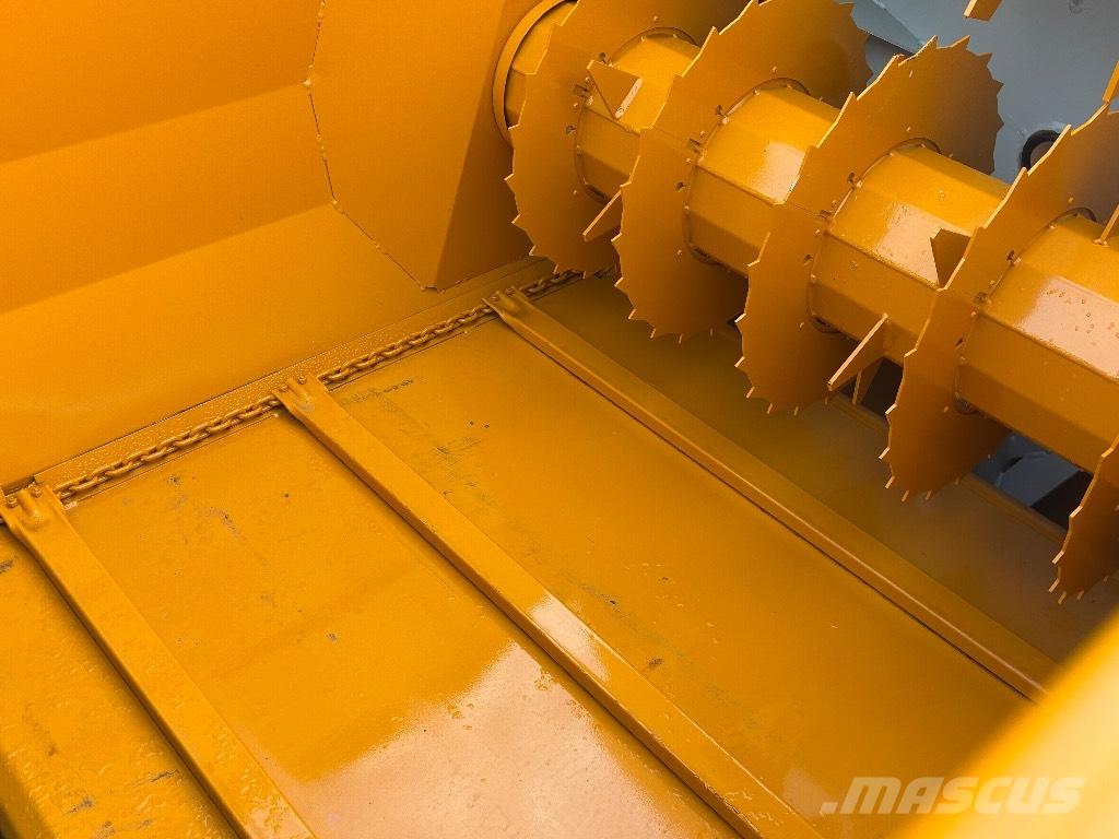 Lucas Raptor Desmenuzadoras, cortadoras y desenrolladoras de pacas