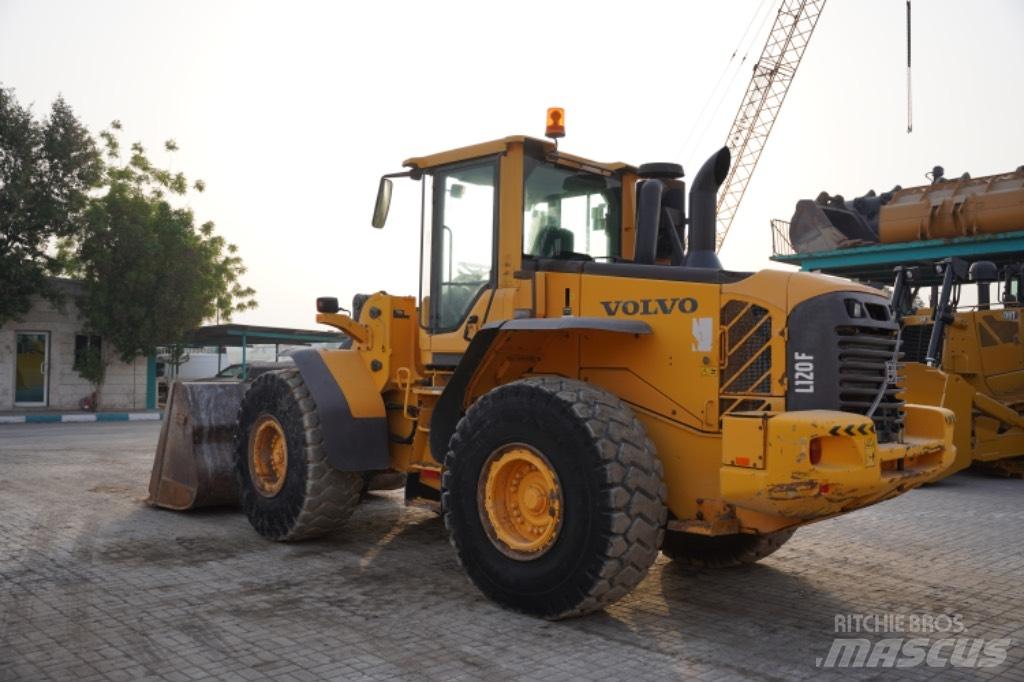 Volvo L 120 F Cargadoras sobre ruedas