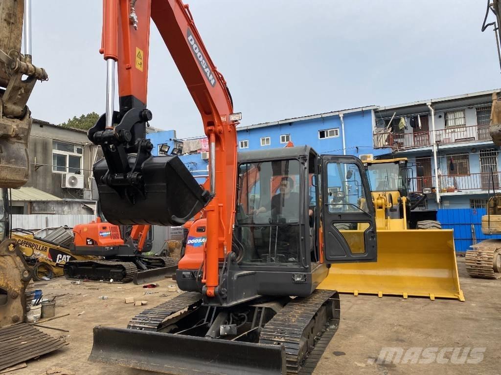 Doosan DH 60-7 Mini excavadoras < 7t