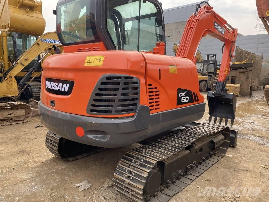 Doosan DH 60-7 Mini excavadoras < 7t