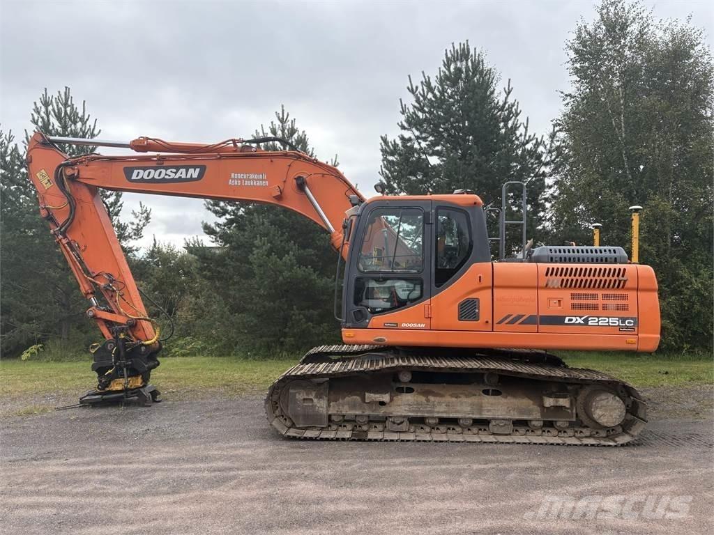 Doosan DX225LC-3 Excavadoras de cadenas