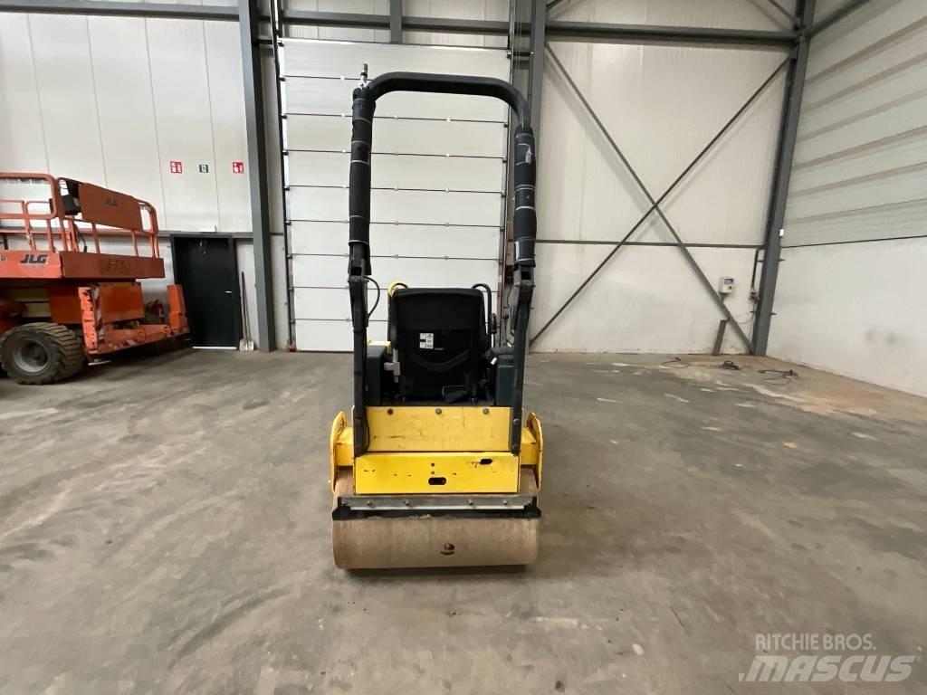 Bomag BW 100 AD M-2 Rodillos de doble tambor