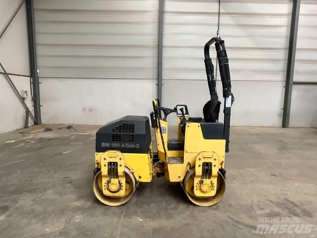 Bomag BW 100 AD M-2 Rodillos de doble tambor