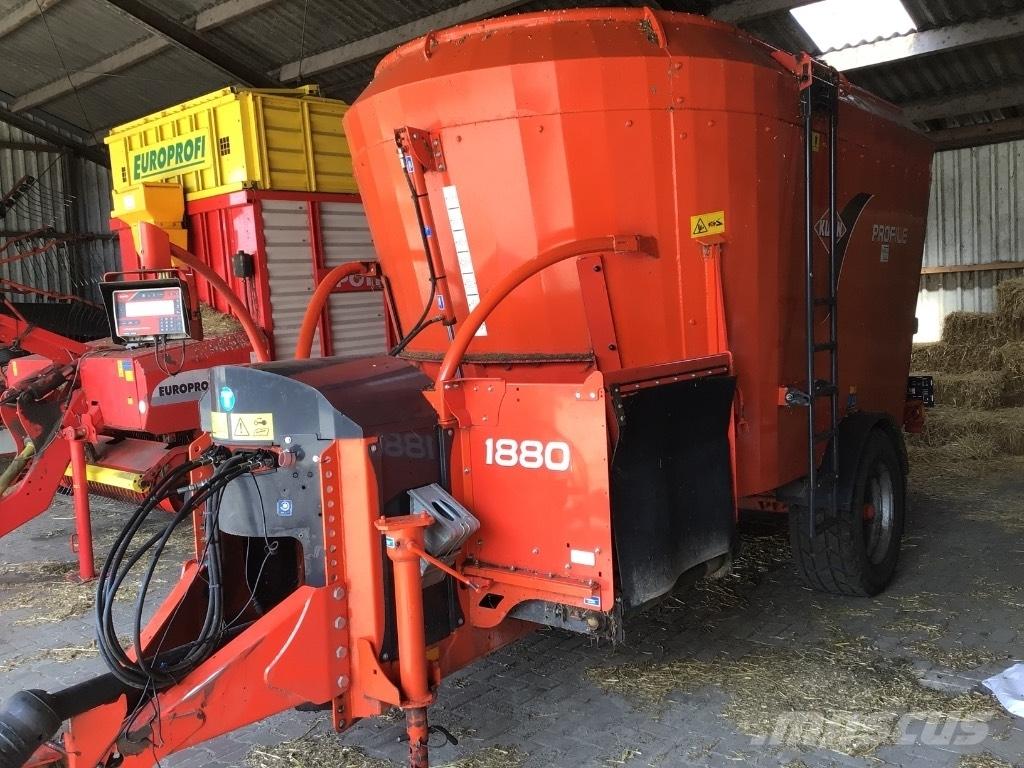 Kuhn Profile 1880 Mezcladoras distribuidoras