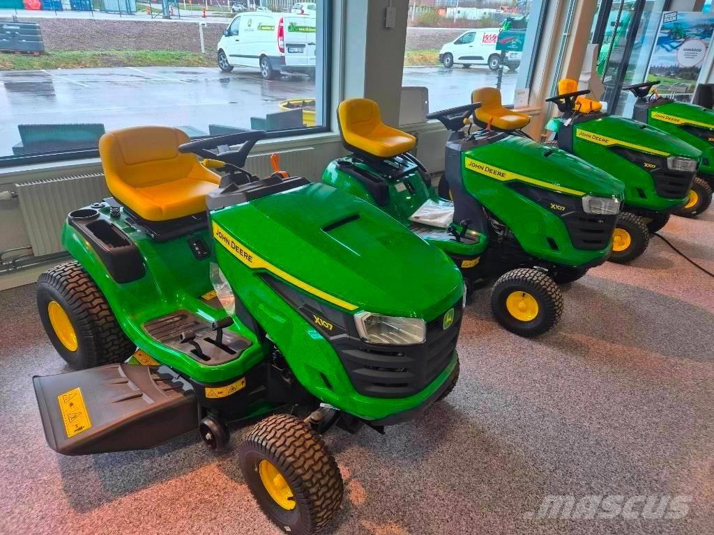 John Deere X 107 Tractores corta-césped