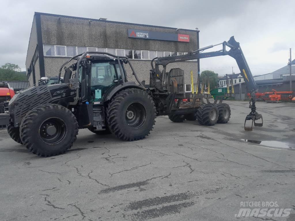 Valtra T 175 ED Tractor forestal