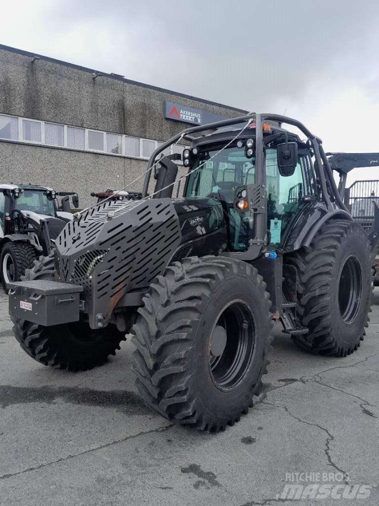Valtra T 175 ED Tractor forestal