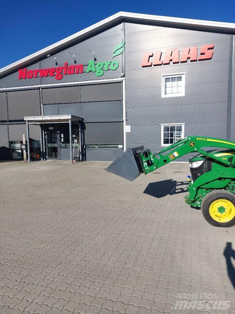 John Deere 3046 R Tractores