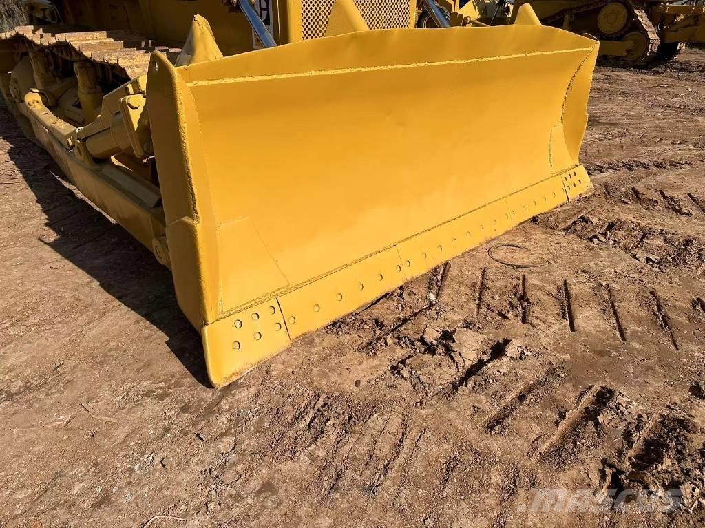 CAT D 8 K Buldozer sobre oruga