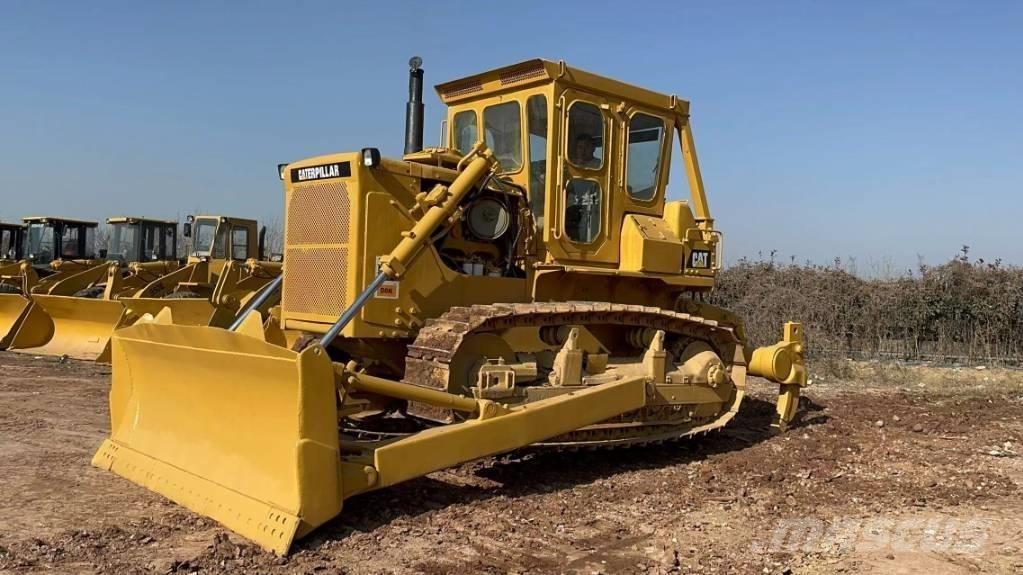 CAT D 8 K Buldozer sobre oruga