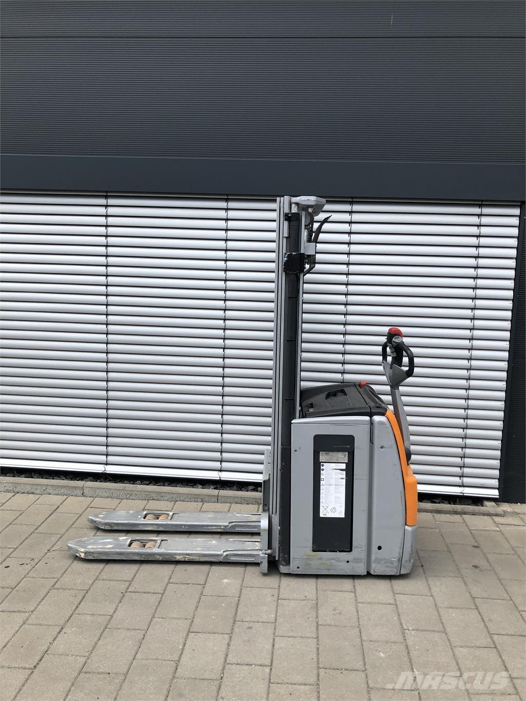 Still EXV 16 Apiladores eléctricos autopropulsados