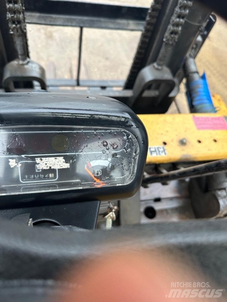 CAT DP 40 Carretillas diesel