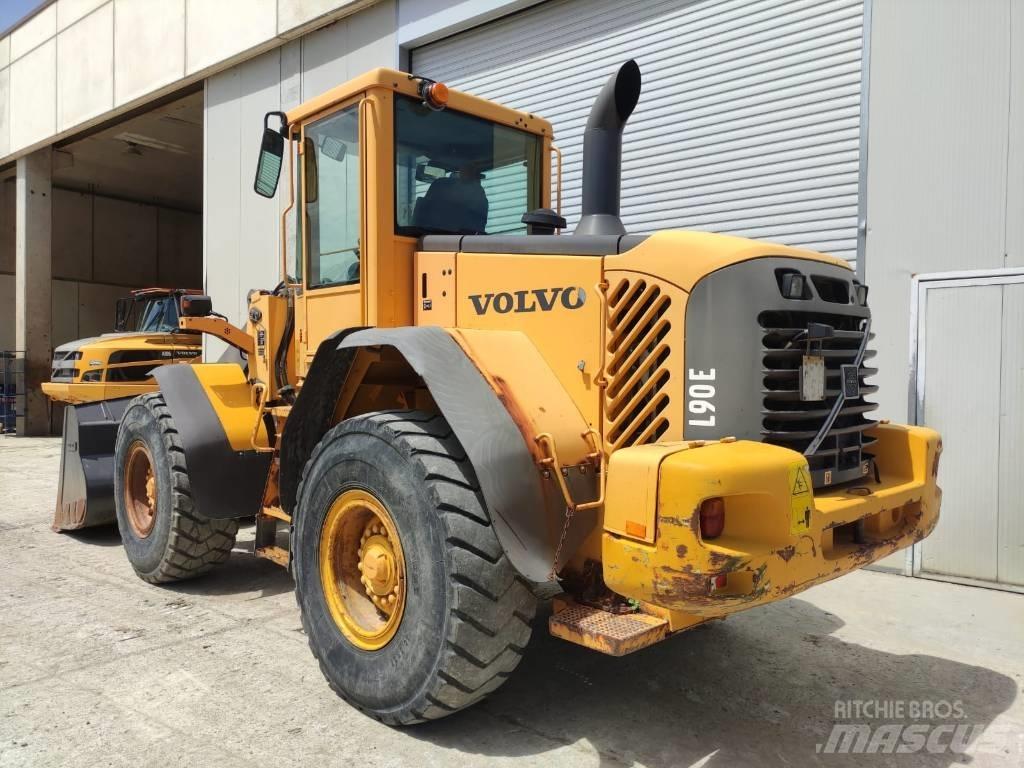 Volvo L 90 E Cargadoras sobre ruedas