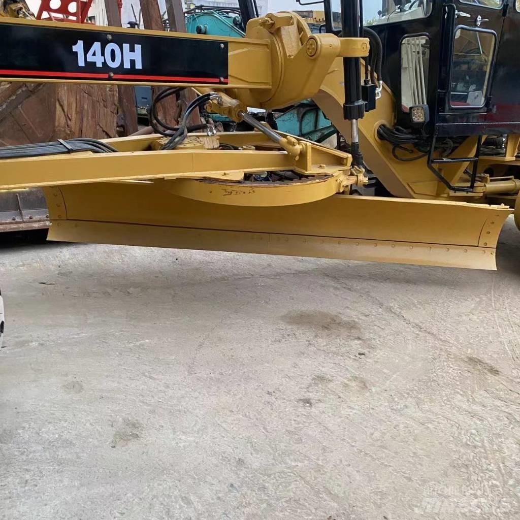 CAT 140 H Motoniveladoras
