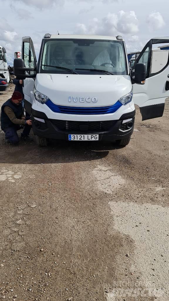 Iveco Daily 70C14GNC Equipo para recoger escombros