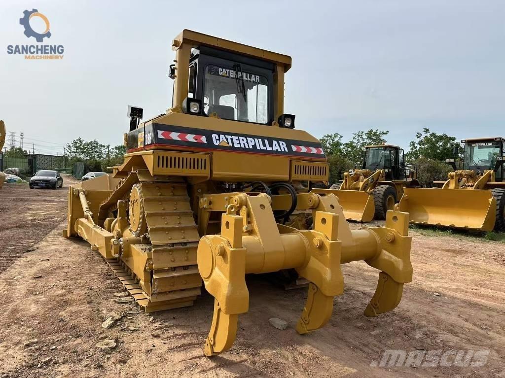 CAT D 8 R Buldozer sobre oruga