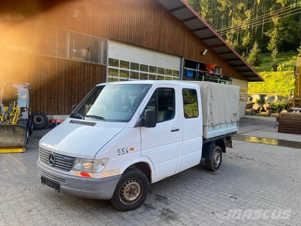 Mercedes-Benz 212 D Furgonetas caja abierta