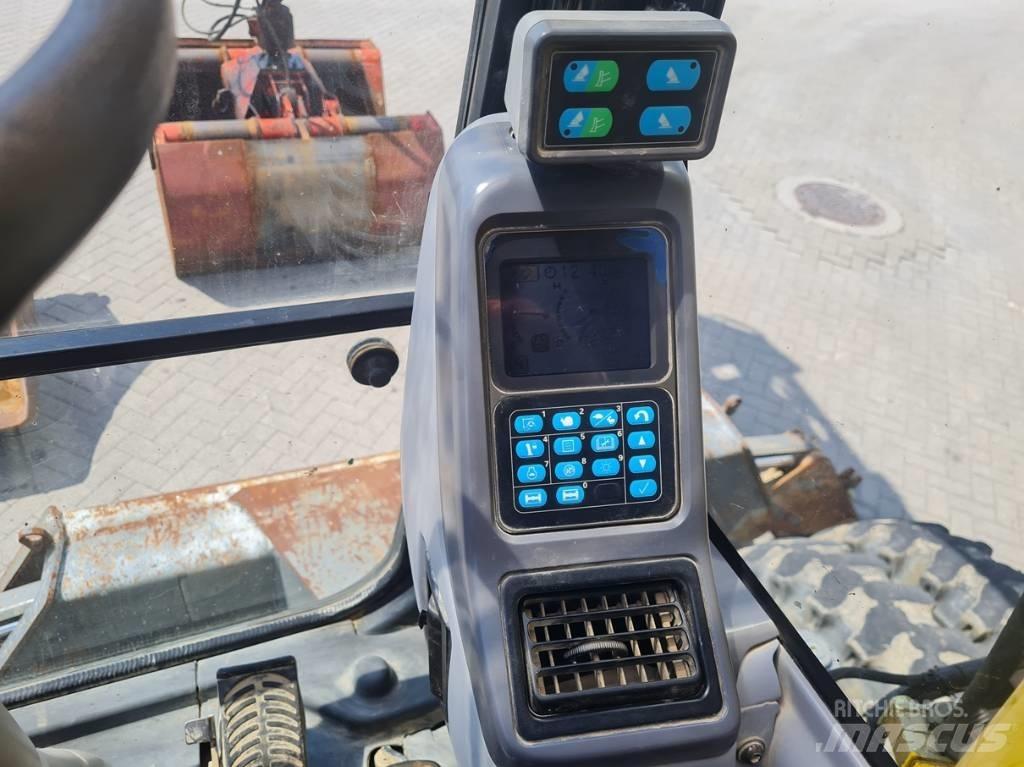 Komatsu PW 140-7 Excavadoras de ruedas