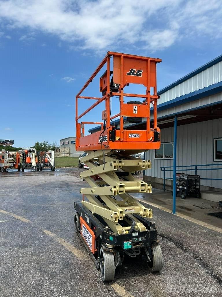 JLG R2632 Plataformas tijera